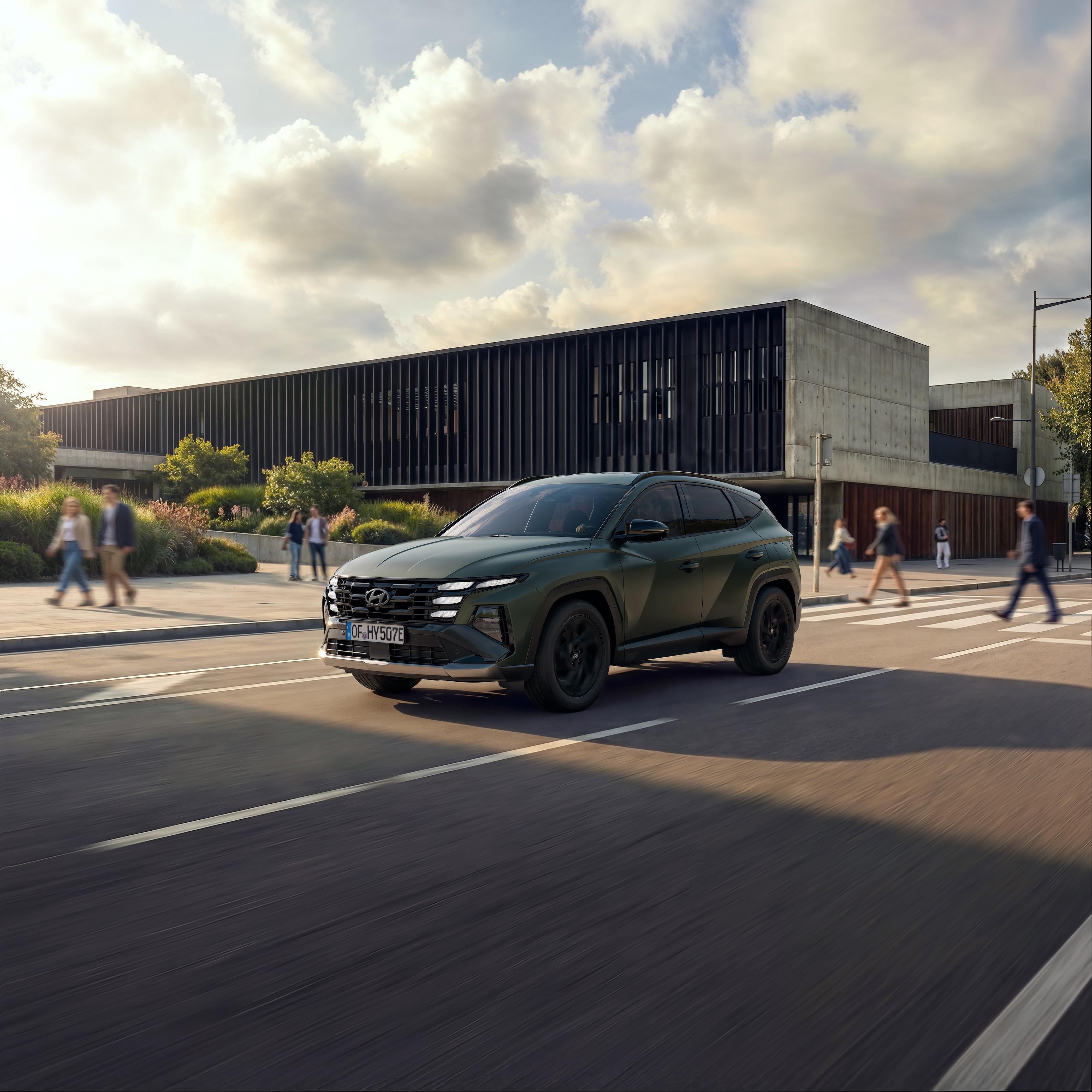 Hyundai TUCSON jazdiaci v meste