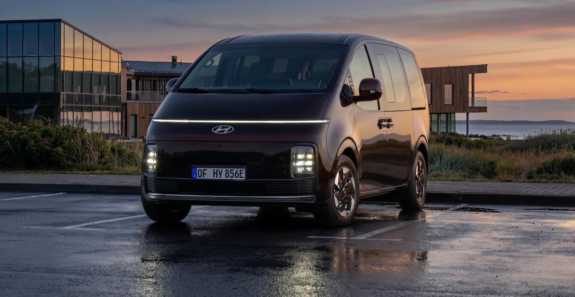 STARIA Electric