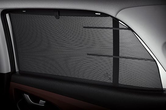 Rear door manual curtain