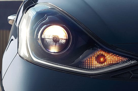 المصابيح الأمامية