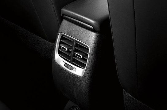 Rear air vent & USB charger (2port)
