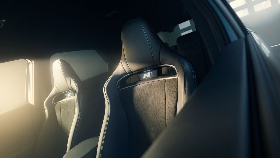 IONIQ5N_Hotspot_965x542_4.jpg