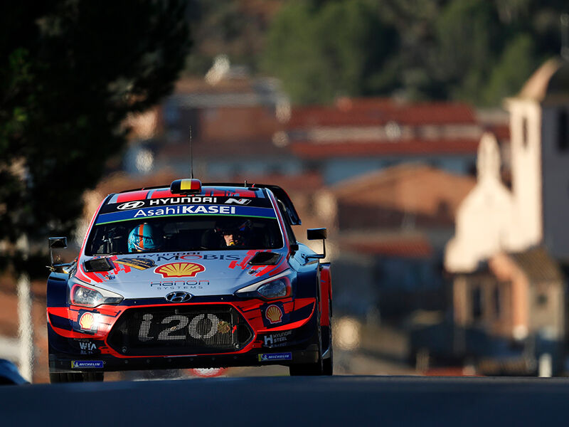 WRC - Sébastien Loeb leads Hyundai 1-2-3 in Spain