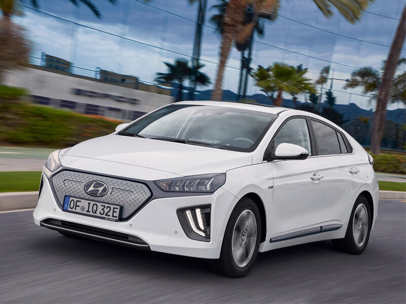 hyundai_New_IONIQ_Front_Driv