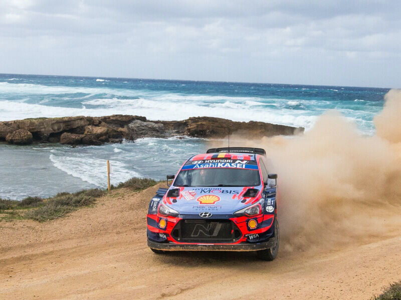 Hyundai_Motorsport_2020-Rally-Italia-Sardegna_04_800x600.jpg