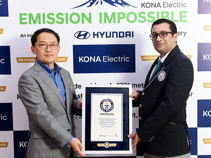 Hyundai Kona Electric Presented with Guinness World Record
