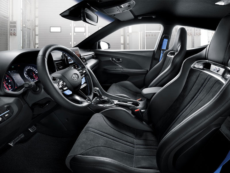 Hyundai_Veloster_N_8-DCT_Interior_800x600.jpg