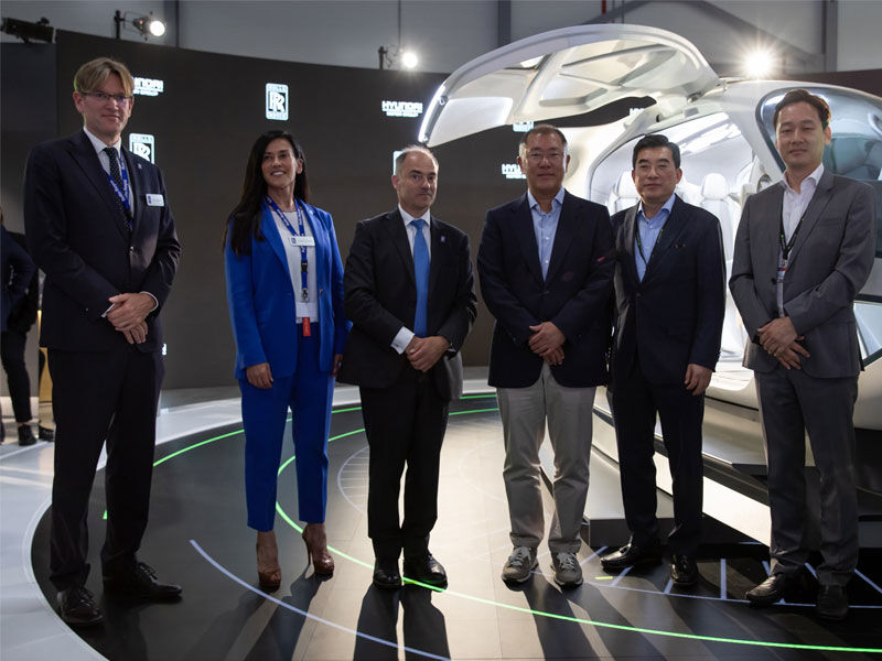 Rolls-Royce-HMG-sign-MOU-02_800x600.jpg