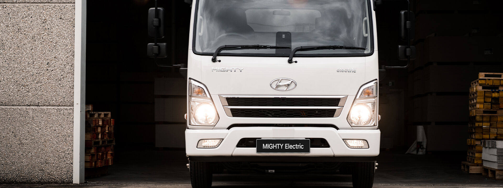 Hyundai_MIGHTY_Electric_09_Desktop-1920x720.jpg