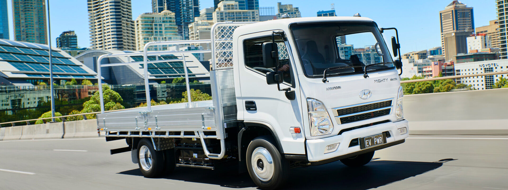 Hyundai-Mighty-electric-Truck-06_1920x720.jpg