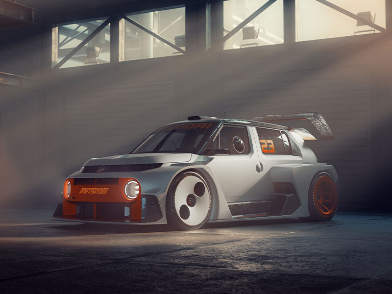 Hyundai Insteroid concept car with white and orange exterior