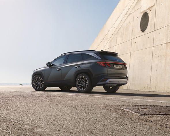 HYU-SUV-vs-Hatchback-TUCSON-02-590x470.jpg