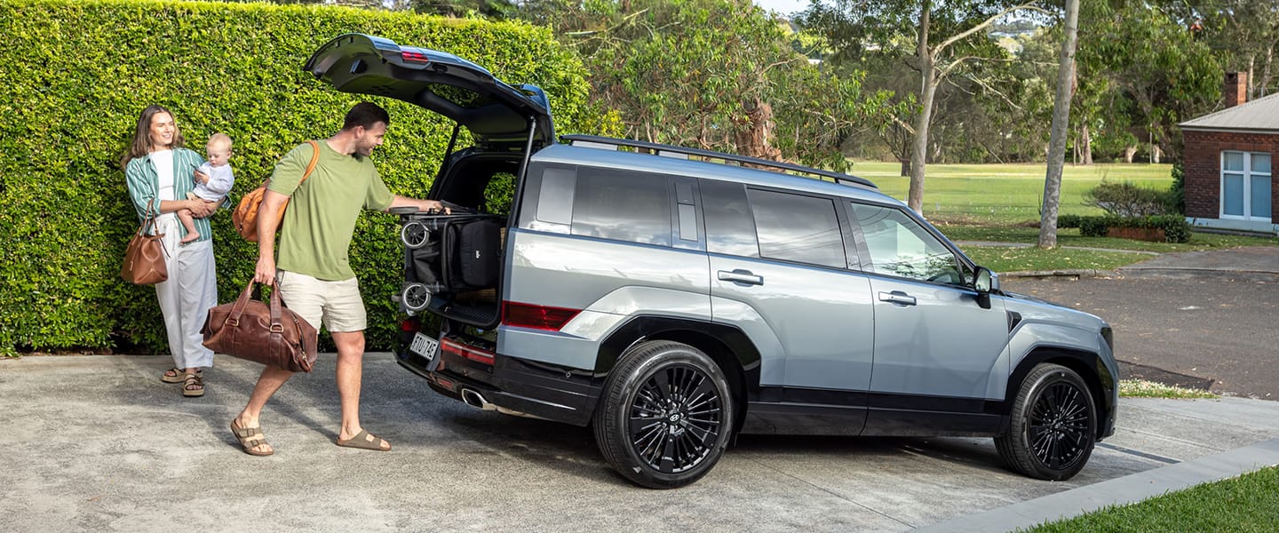 A Hyundai SANTA FE parked on gravel in Kangaroo Valley