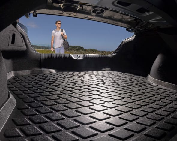 CN7__Cargo_liner_2_590x470.jpg