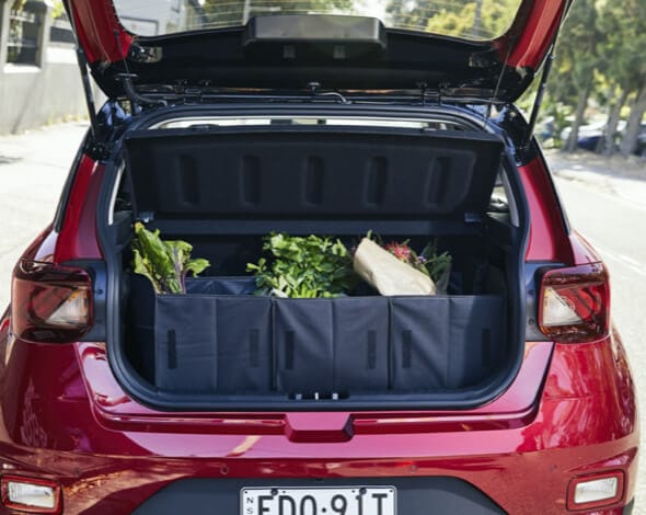 Hyundai_Venue-4183_590x470.jpg