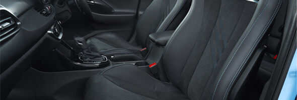 i30N_Interior_Grid_thumbnail_590x200_04.jpg
