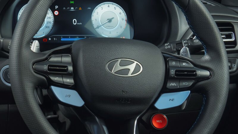 i30N_Interior_PopUp_800x450_01.jpg