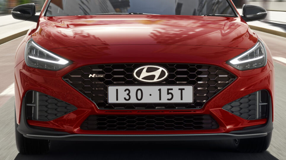 i30_Hatch_NLine_Ext_Grille_Hotspot_965x542_1.jpg