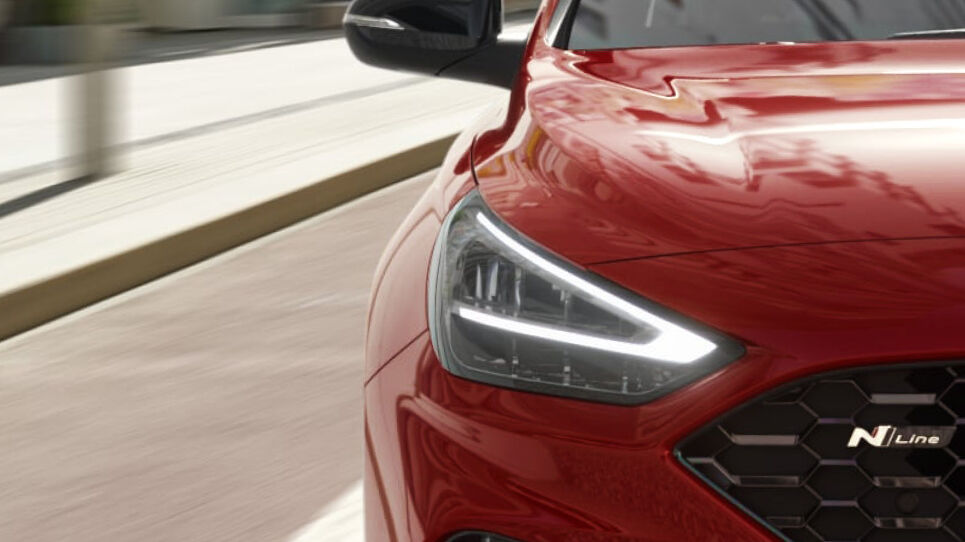 i30_Hatch_NLine_Ext_LED_headlamps_Hotspot_965x542_3.jpg