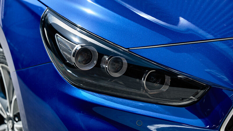 Hyundai_i30_LED-Headlights_800x450.jpg