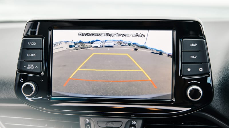 Hyundai_i30_Reverse_Camera_800x450.jpg