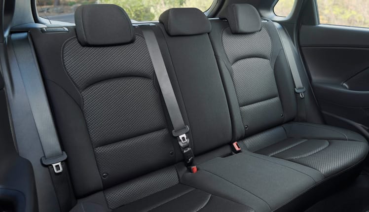 Hyundai_i30_Spacious_Interior_748x430.jpg