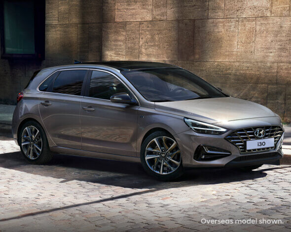Hyundai_i30_Hatch_Feature_buckle_590x470.jpg