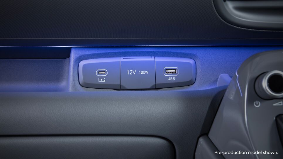 INSTER_Cross_Interior_Hotspots_USB_C_965x542_07.jpg