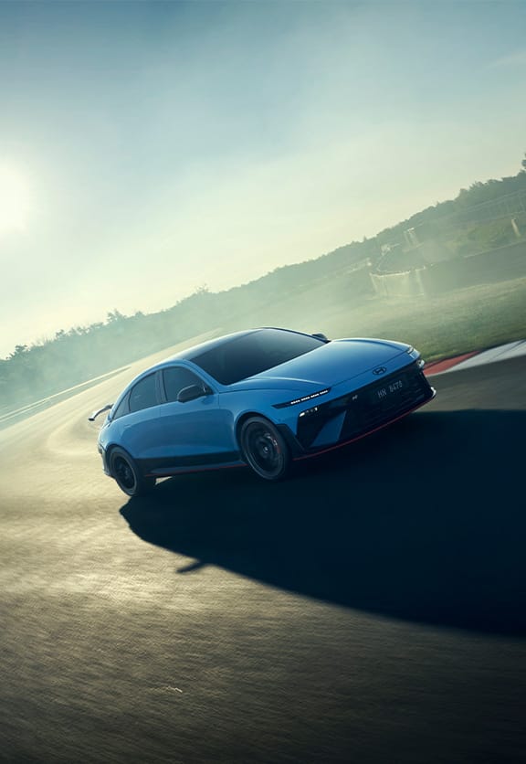 18_IONIQ_6_N_Driving_Front_Quarter_576x836px.jpg
