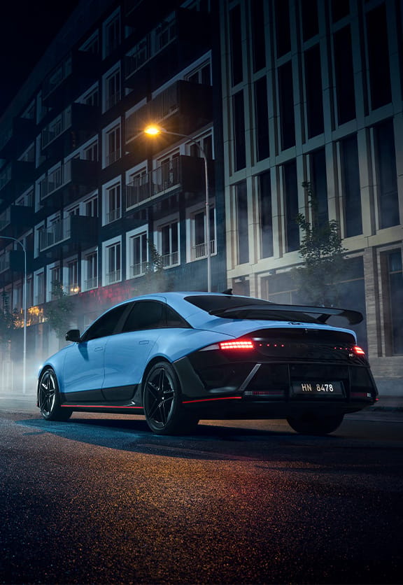 29_IONIQ_6_N_Night_Rear_Quarter_576x836px.jpg