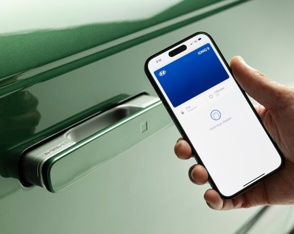 IONIQ9_DigitalKey_590x470.jpg