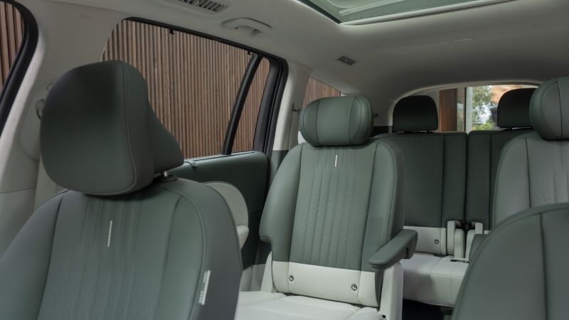IONIQ9_Interior_Seating_for_up_PopUp_800x450_01.jpg