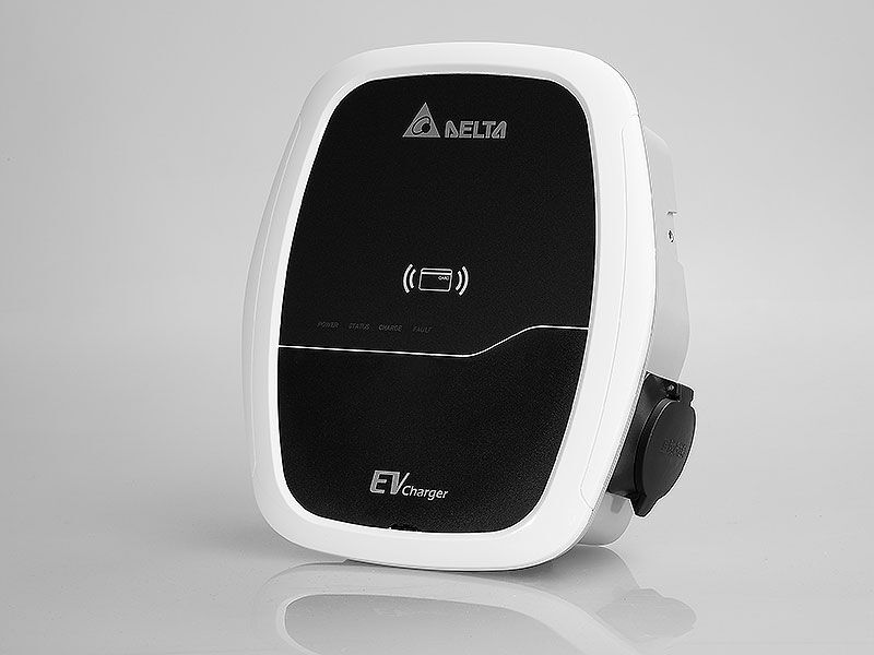 Delta_charger_800x600.jpg