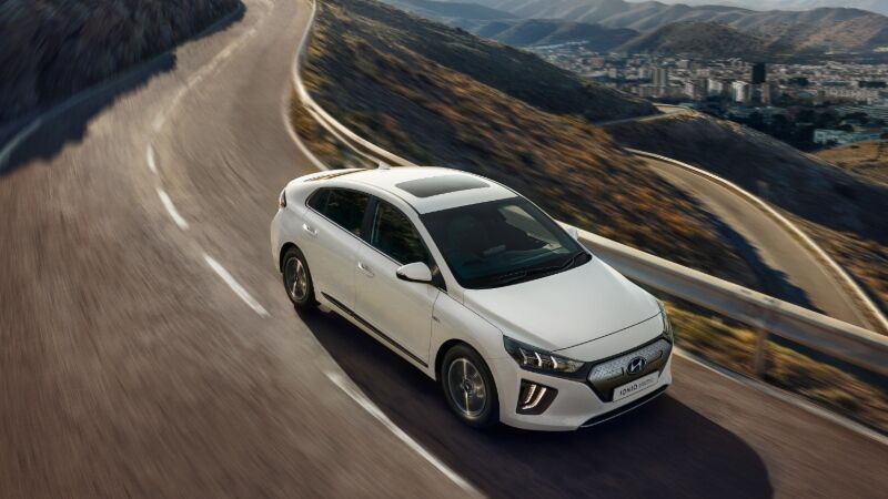 Hyundai_IONIQ_EV_Range_800x450.jpg