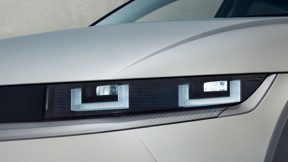 MY25IONIQ5_Ext_Hotspot_965x542_2.jpg