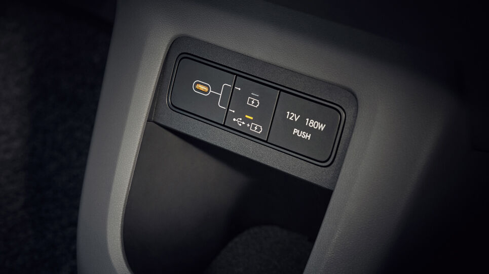 IONIQ5_Int_Hotspot_965x542_4 (1).jpg