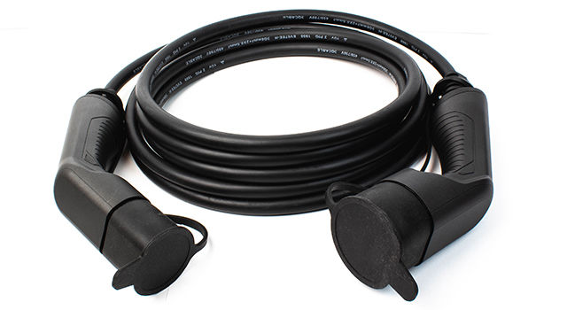 Type 2 to type 2 public charging cable<sup>[C3]</sup>.