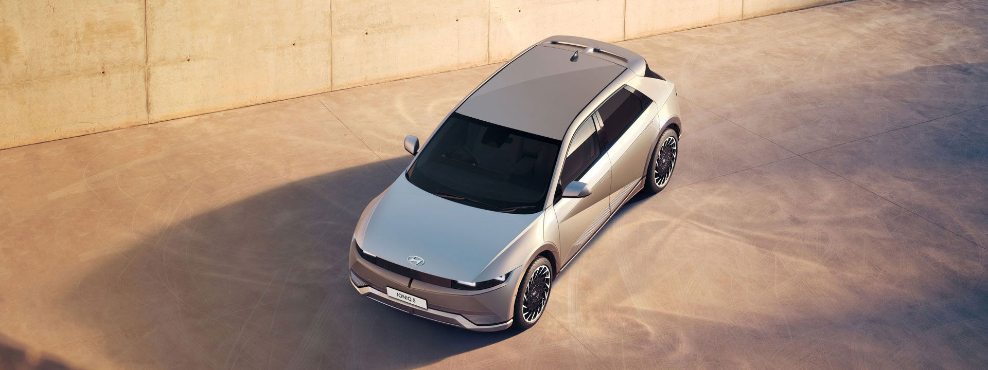 Hyundai_IONIQ5_PIP_Hero_BG_Desktop_1920x720.jpg