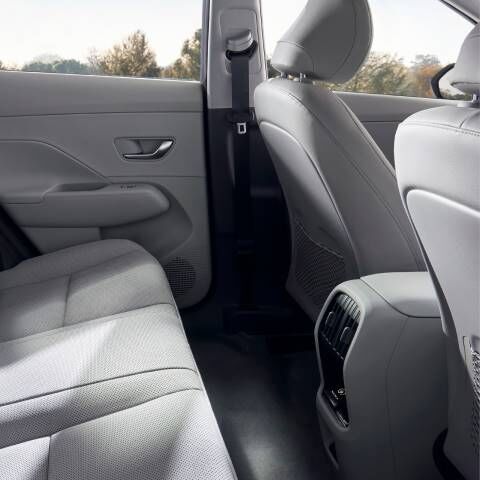 Int_KONA_Electric_Rear_Toggle_Hero_Mobile_480x480.jpg
