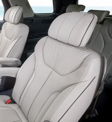 InteriorMosaicGrid_7Seats_386x420.jpg