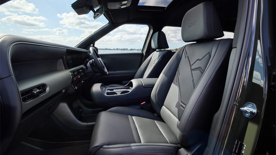 Hotspot_interior_965x542_Desktop_Seats.jpg