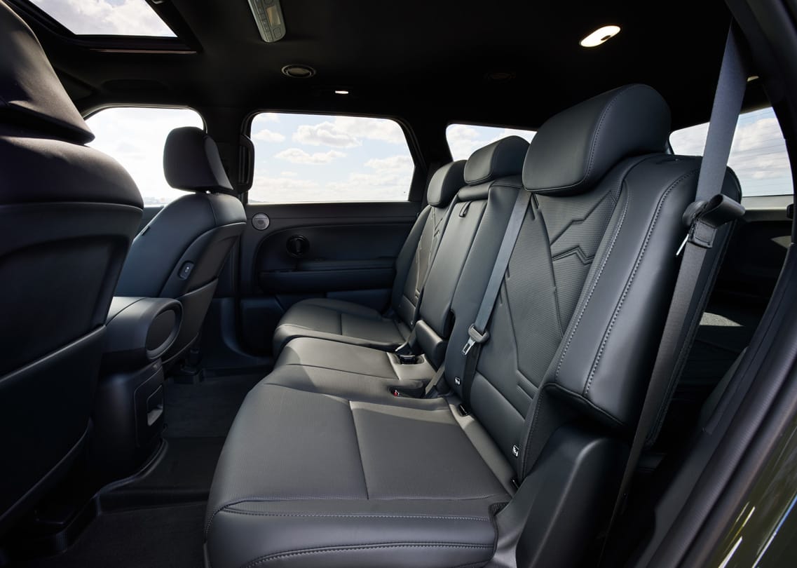 Seats_1137x810px.jpg