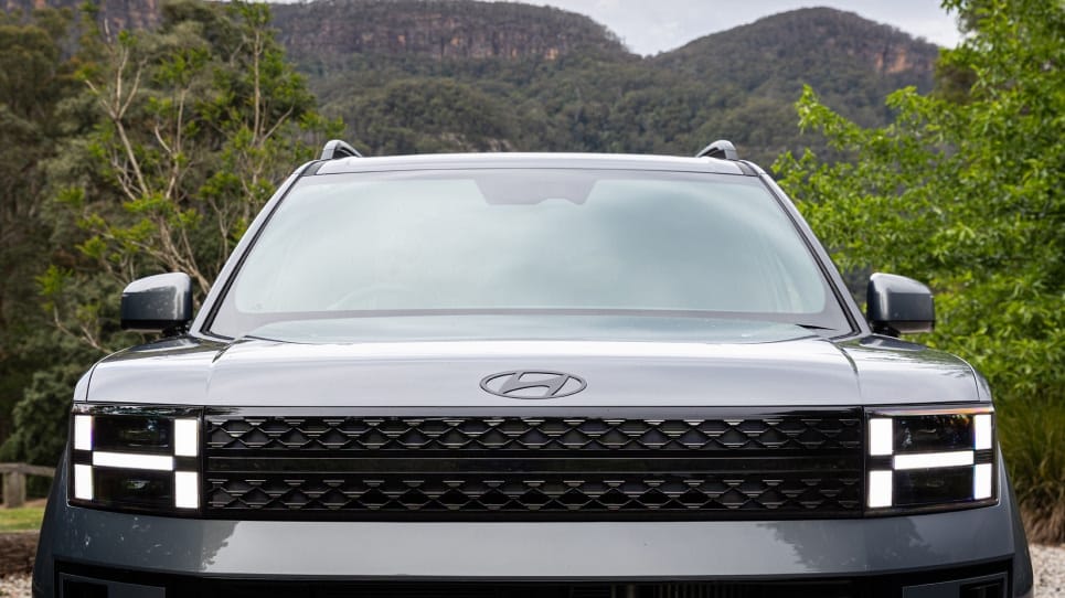 Hyundai_SANTA_FE_Test1_Ext_Popup_965x542_01.jpg