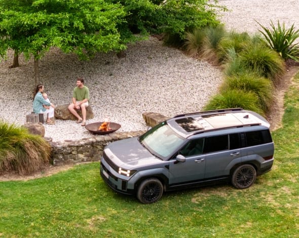 Hyundai_SANTA_FE_test2_FeatureBuckle_590x470.jpg
