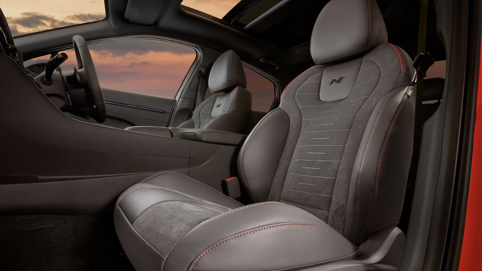 Int_Hotspot_5_Seating_965x542.png