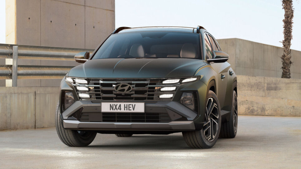 Hyundai_TUCSON_Hybrid_Exterior_Hotspot_Desktop_800x450_1.jpg