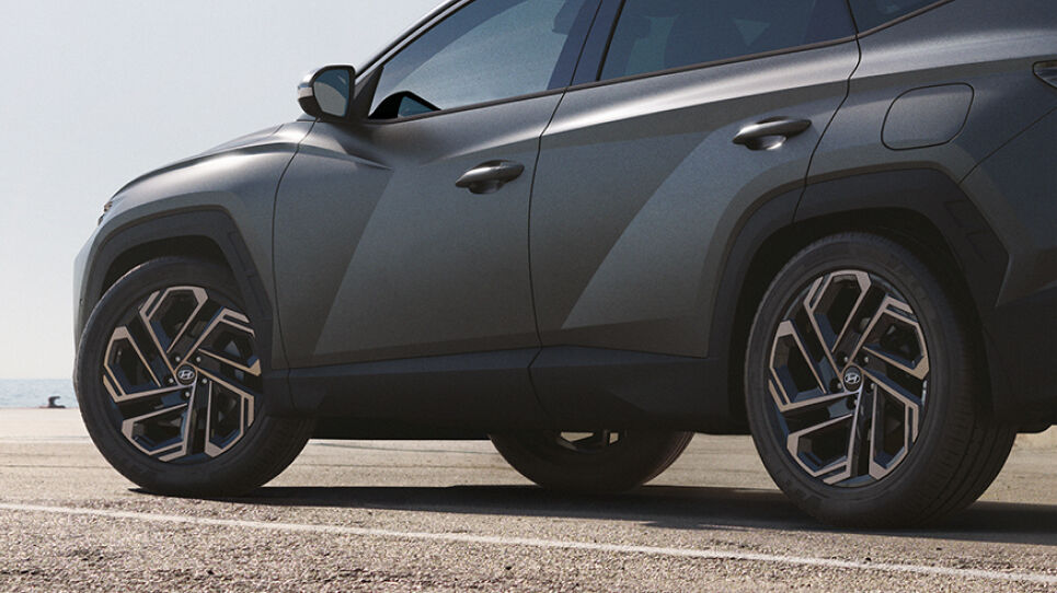 Hyundai_TUCSON_Petrol_Exterior_Hotspot_Desktop_965x542_2.jpg