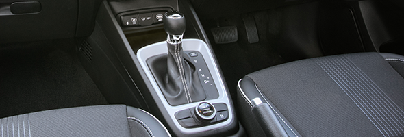 Hyundai_Venue_Urban_Performance_6_Speed_Transmission_590x200.png