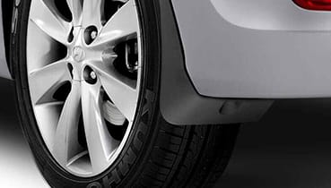accent_hatch_1RF46AC100_rear mudflap_369x210.jpg