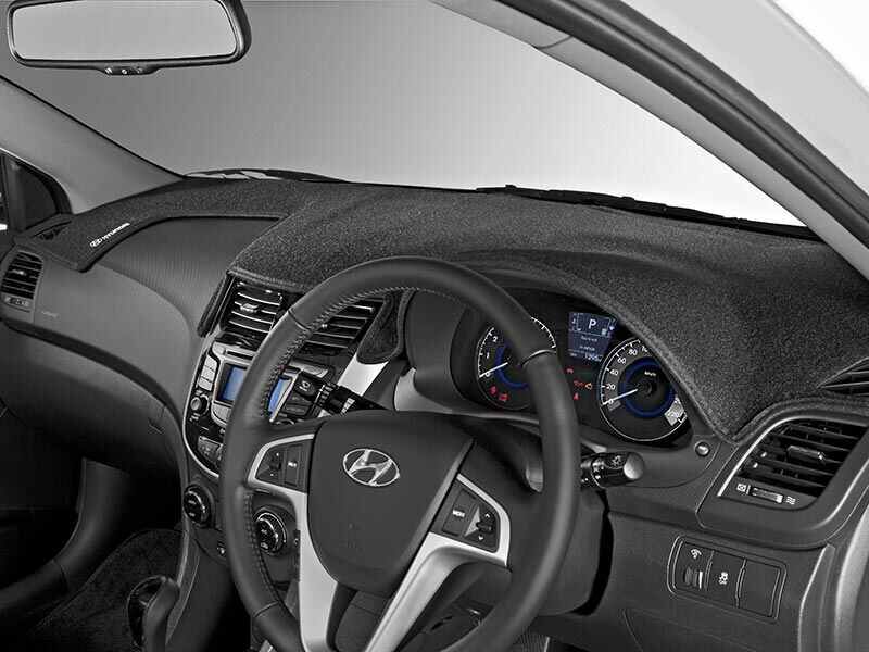hyundai_accent_accessories_dash_mat_800x600.jpg